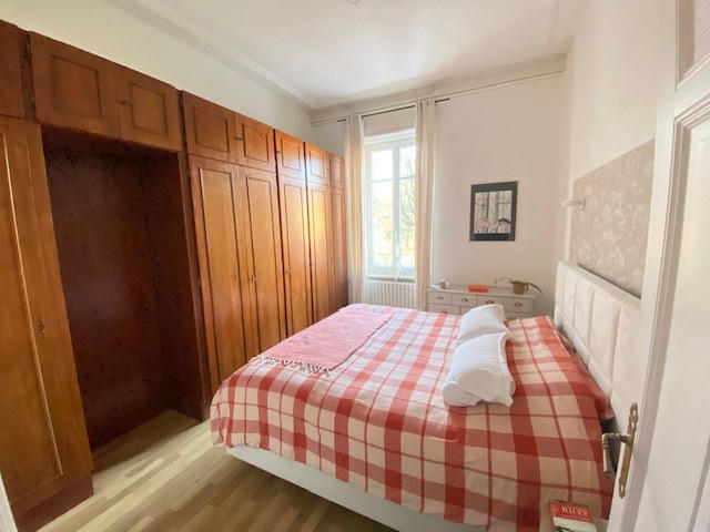 Appartement - 167 m² - 6 pièces