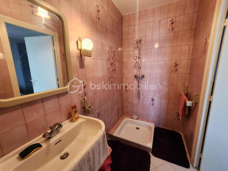 Pavillon - 233 m² - 6 pièces