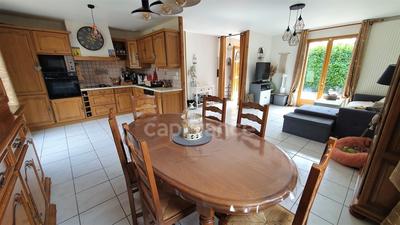 Maison - 80 m² - 4 pièces