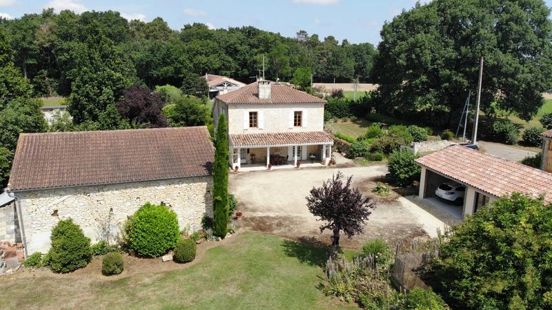 Maison - 150 m² - 5 pièces