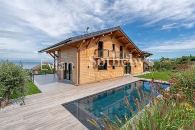 Maison - 355 m² - 10 pièces