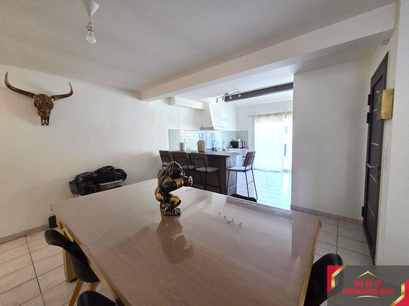 Appartement - 99 m² - 4 pièces