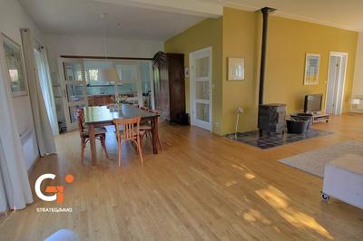 Propriété - 175 m² - 7 pièces