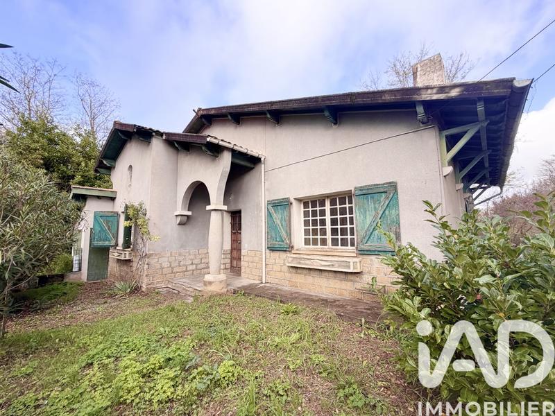 Maison - 107 m² - 6 pièces