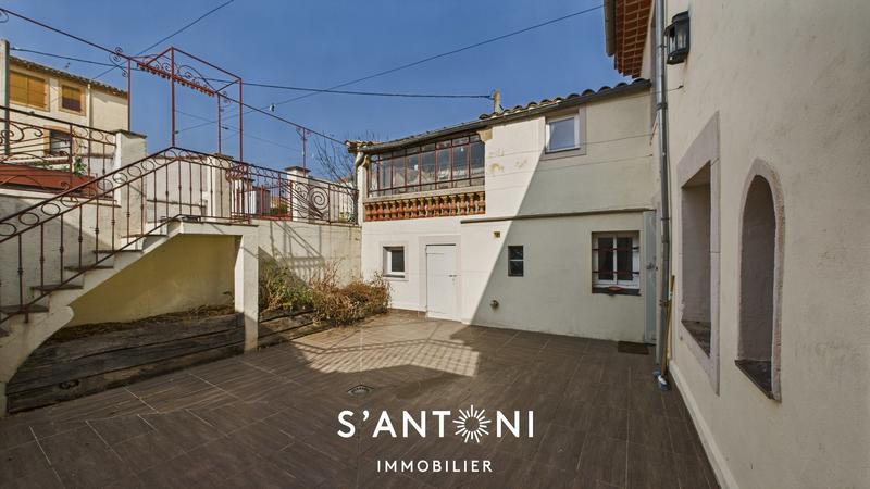 Maison - 270 m² - 7 pièces