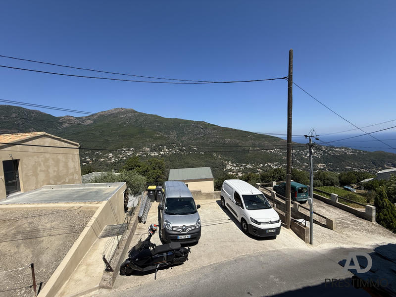 Maison traditionnelle - 115 m² - 4 pièces