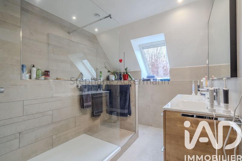 Maison - 133 m² - 7 pièces