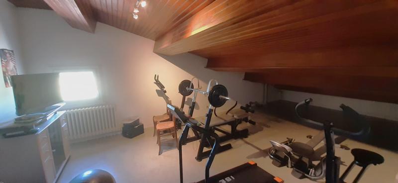 Maison - 384 m² - 18 pièces