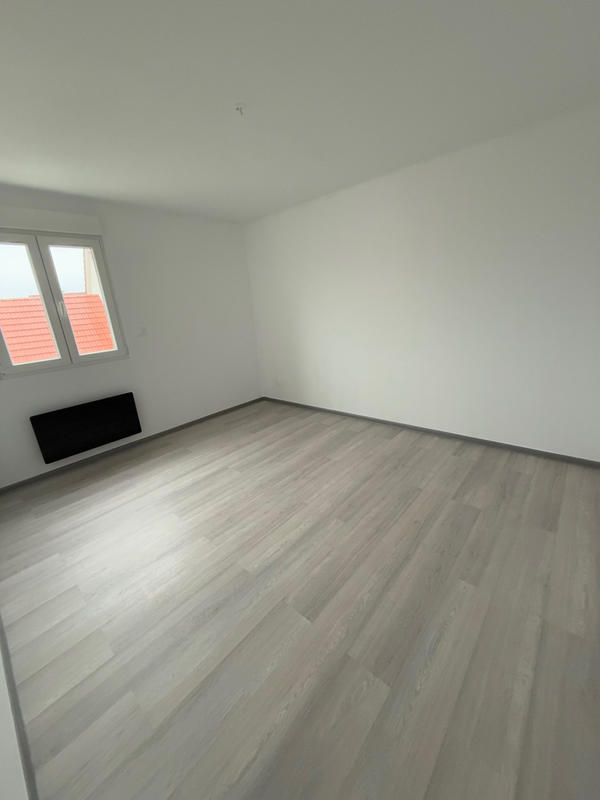 Maison - 96 m² - 5 pièces