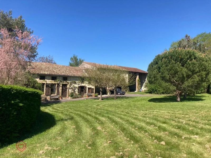 Maison de campagne - 203 m² - 6 pièces