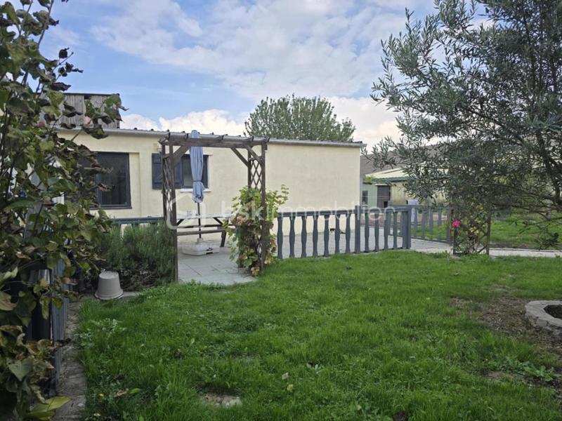 Maison - 80 m² - 4 pièces