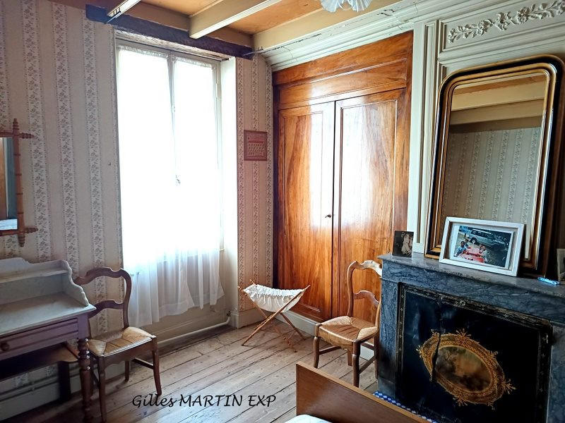 Maison ancienne - 271 m² - 10 pièces