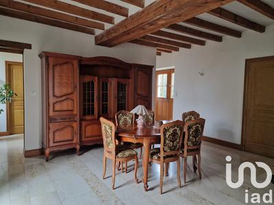 Maison - 247 m² - 7 pièces