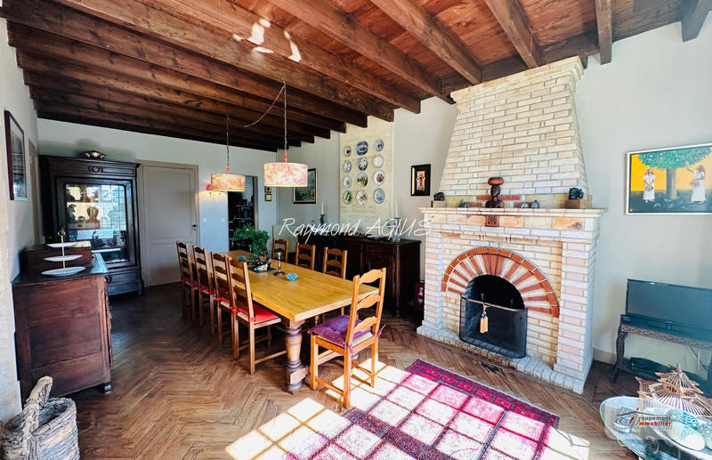 Maison de village - 276 m² - 11 pièces