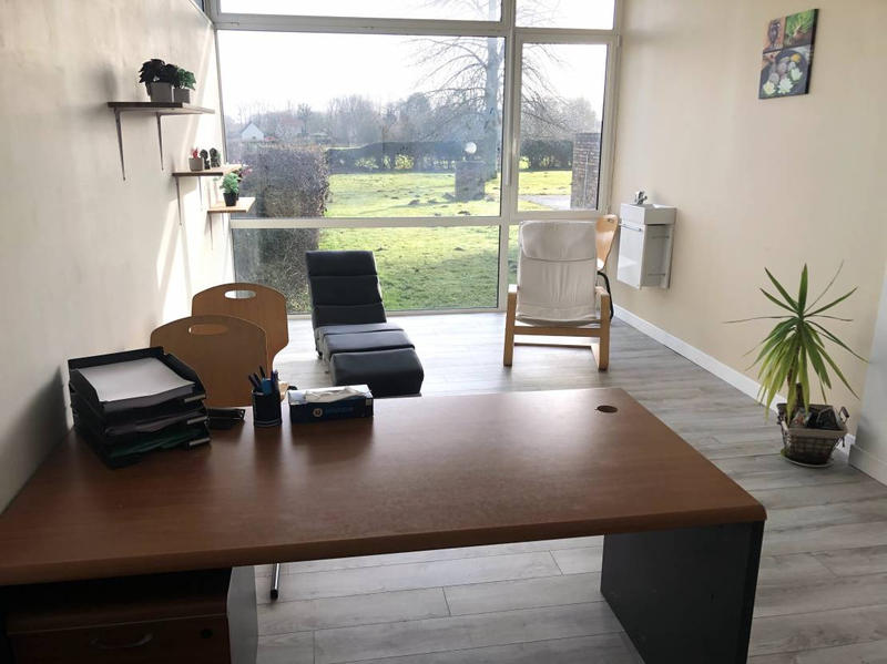 Local commercial - 250 m² - 7 pièces