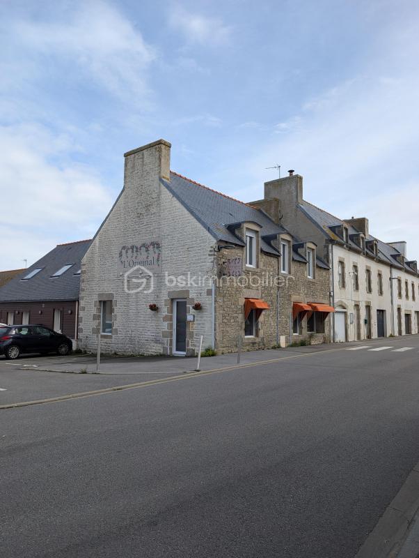 Local commercial - 99 m² - 2 pièces