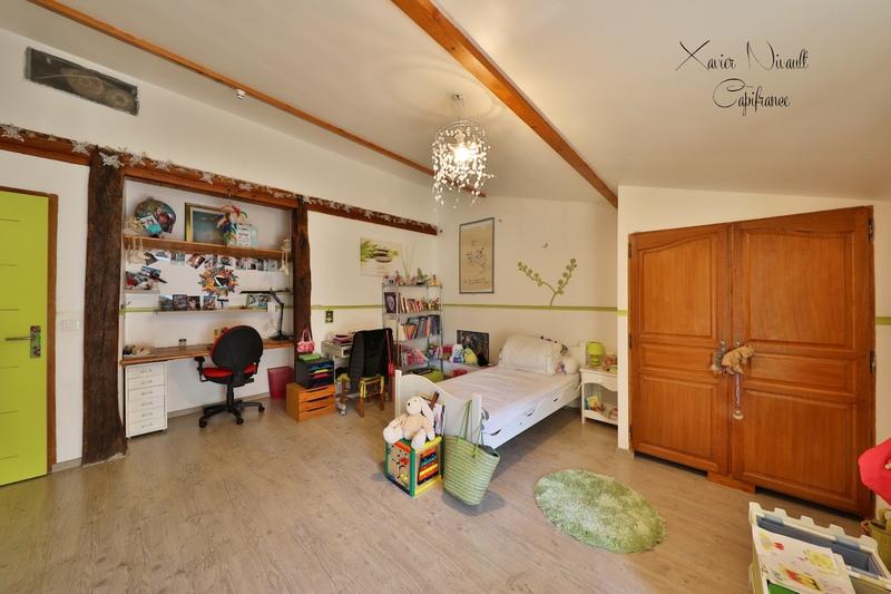 Maison - 275 m² - 6 pièces