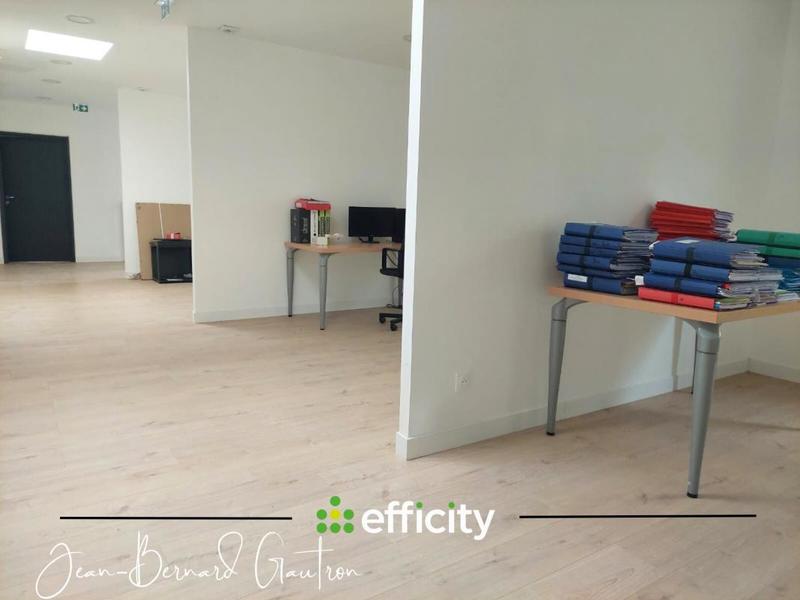 Bureau - 120 m² - 6 pièces