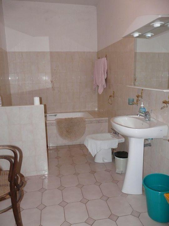 Maison - 250 m² - 7 pièces