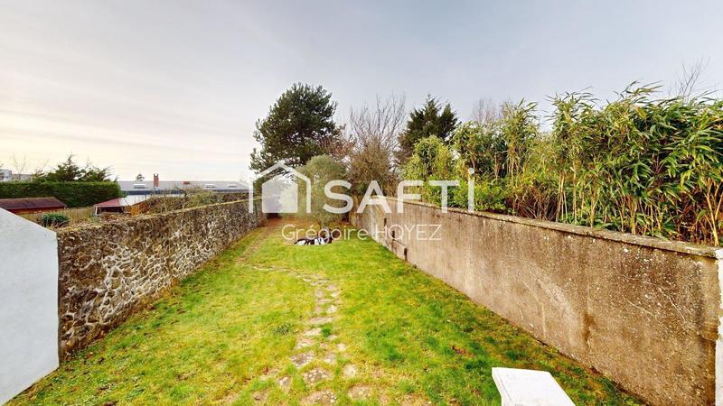 Maison - 236 m² - 9 pièces