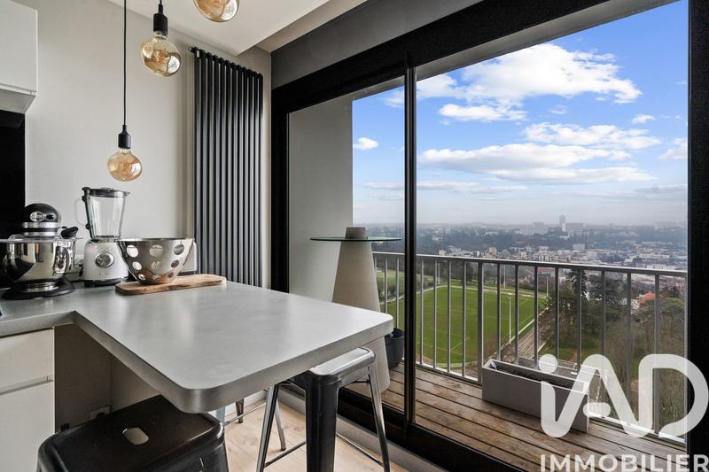 Appartement - 75 m² - 3 pièces