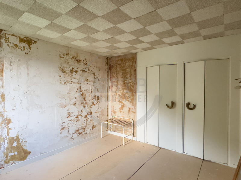 Propriété - 370 m² - 15 pièces