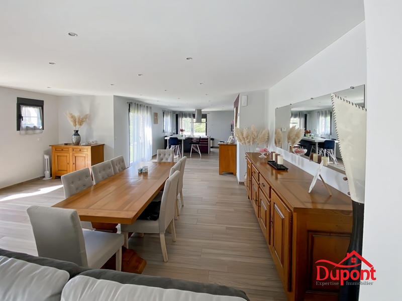 Maison - 146 m² - 6 pièces