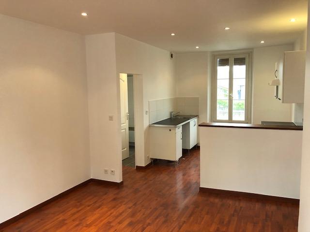 Immeuble - 236 m² - 10 pièces