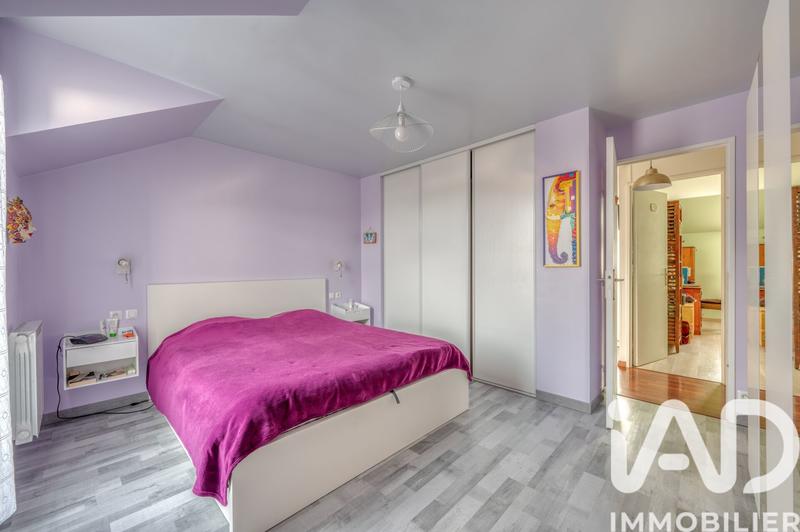 Maison - 101 m² - 5 pièces