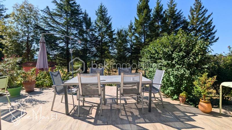 Maison - 190 m² - 6 pièces