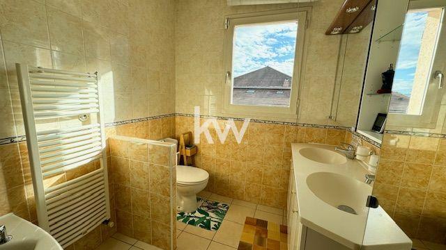 Maison jumelée - 118 m² - 5 pièces