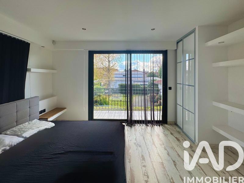 Appartement - 100 m² - 4 pièces