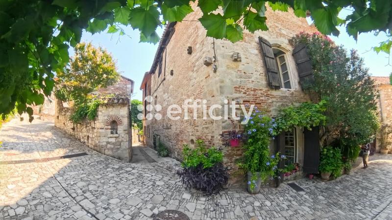 Maison - 250 m² - 8 pièces