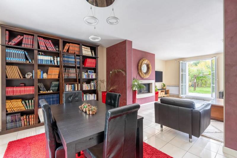 Maison - 199 m² - 7 pièces