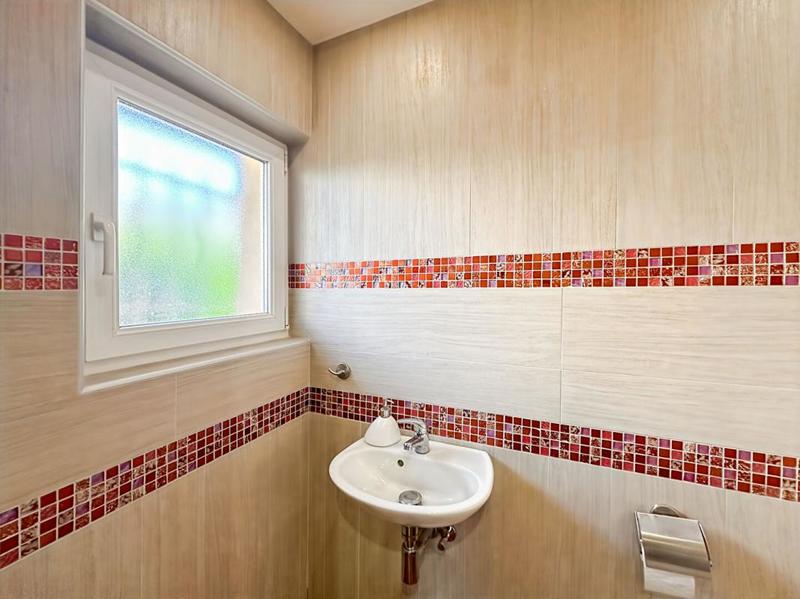 Villa - 154 m² - 9 pièces