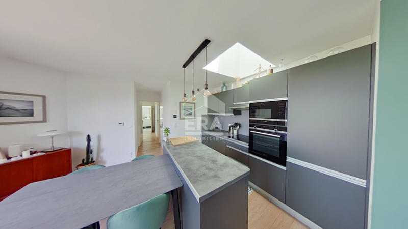 Appartement - 98 m² - 4 pièces