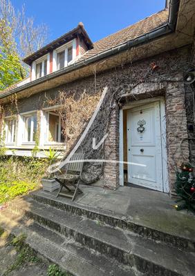 Maison - 190 m² - 10 pièces