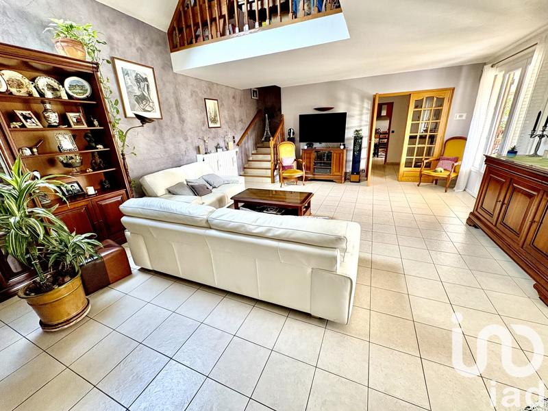 Maison - 176 m² - 6 pièces