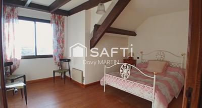 Maison - 185 m² - 7 pièces