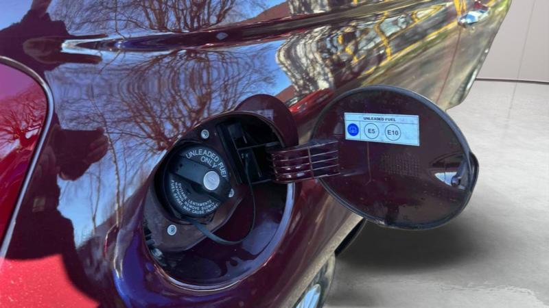 Fiat 500 Serie 9 Euro 6d-Full 1.0 70 ch Hybride Bsg s/S Dolcevita