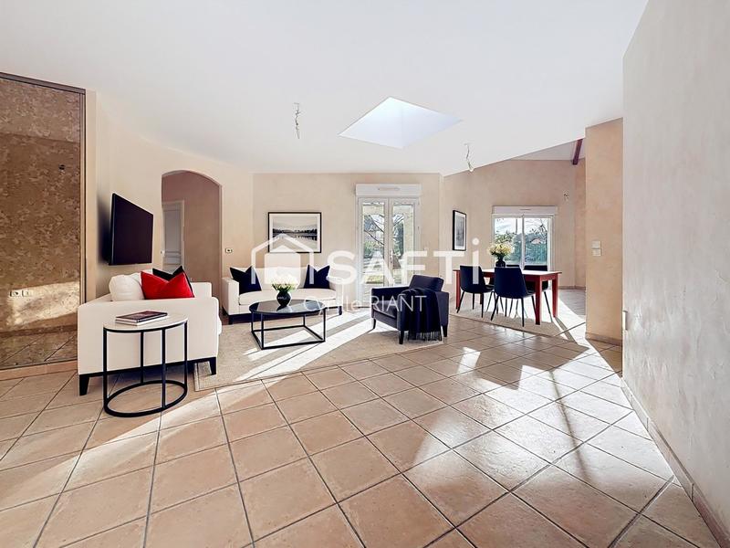 Maison - 156 m² - 6 pièces