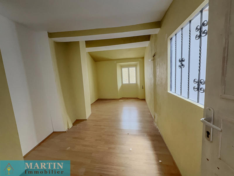 Maison - 213 m² - 9 pièces