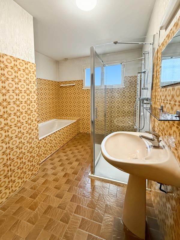 Pavillon - 109 m² - 5 pièces