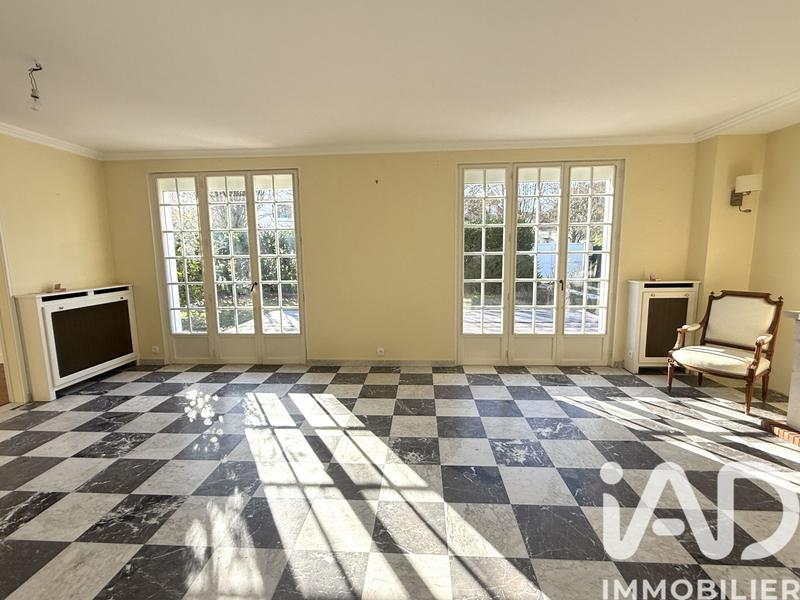 Maison - 153 m² - 8 pièces