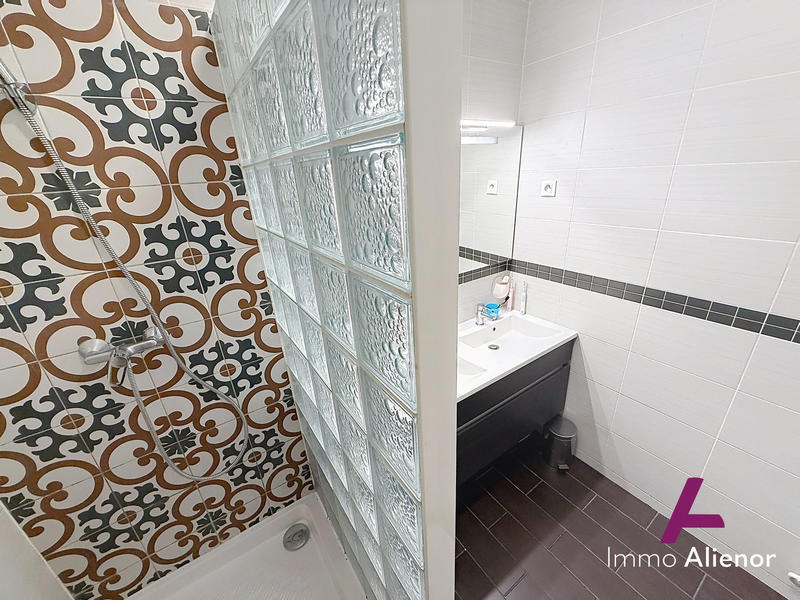 Appartement - 92 m² - 4 pièces