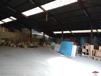 Local commercial - 1 300 m² - 1 pièce