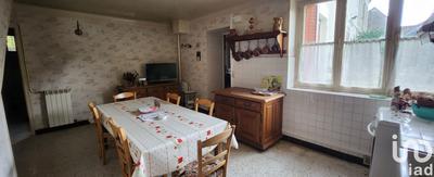 Maison - 213 m² - 8 pièces