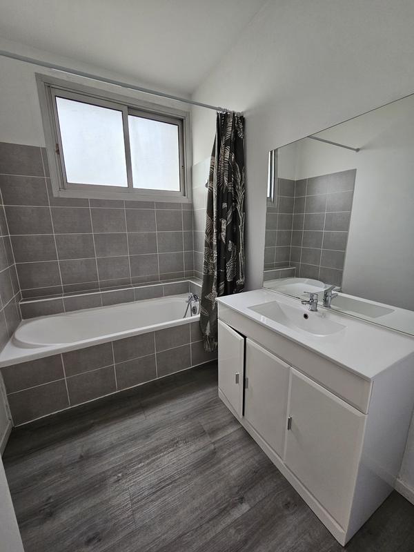 Maison - 139 m² - 5 pièces