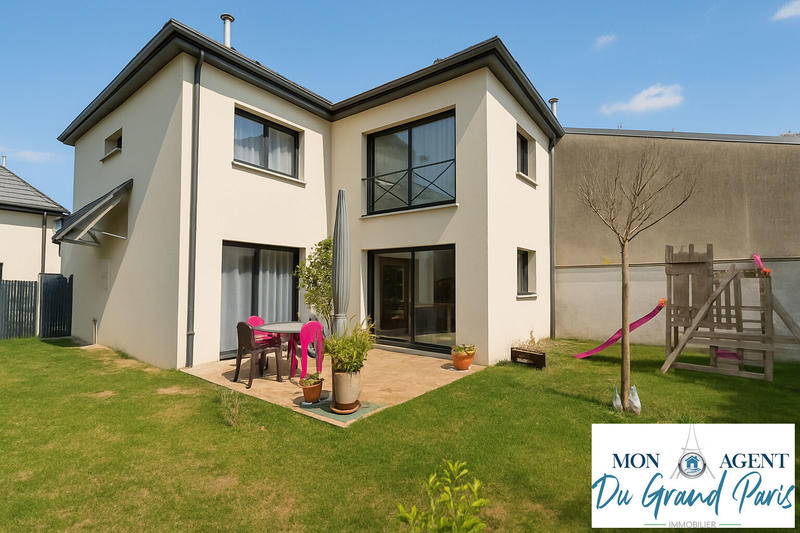 Maison - 230 m² - 7 pièces