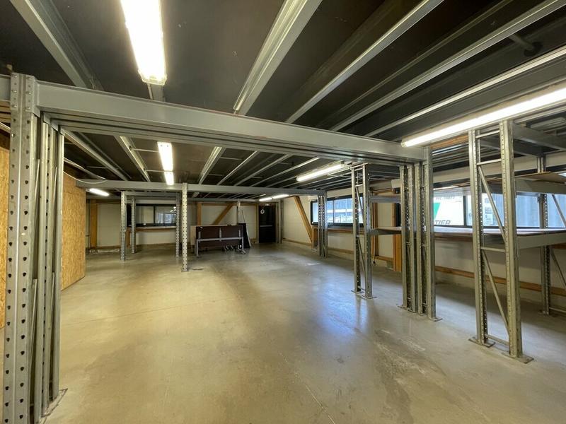 Local commercial - 300 m²